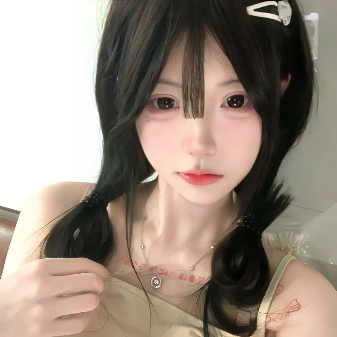 皮裘大衣女人